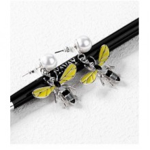 Серьги Zha BEE c жемчугом серебристые
