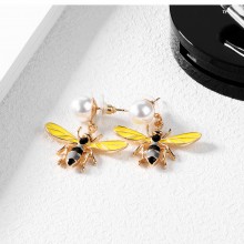 Серьги Zha BEE c жемчугом розовое золото